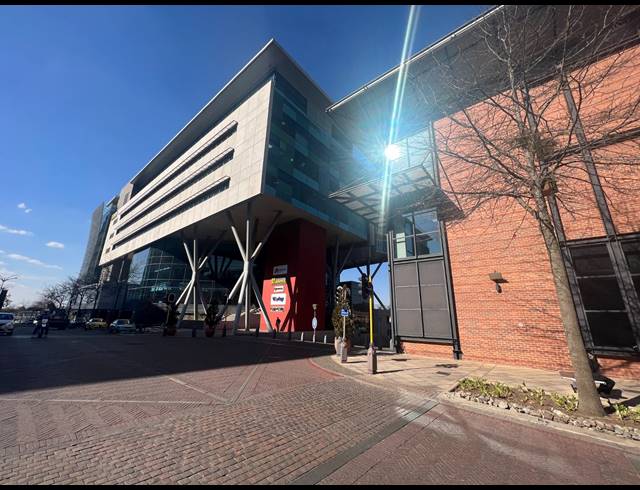 1,443M² OFFICE TO LET IN MELROSE ARCH